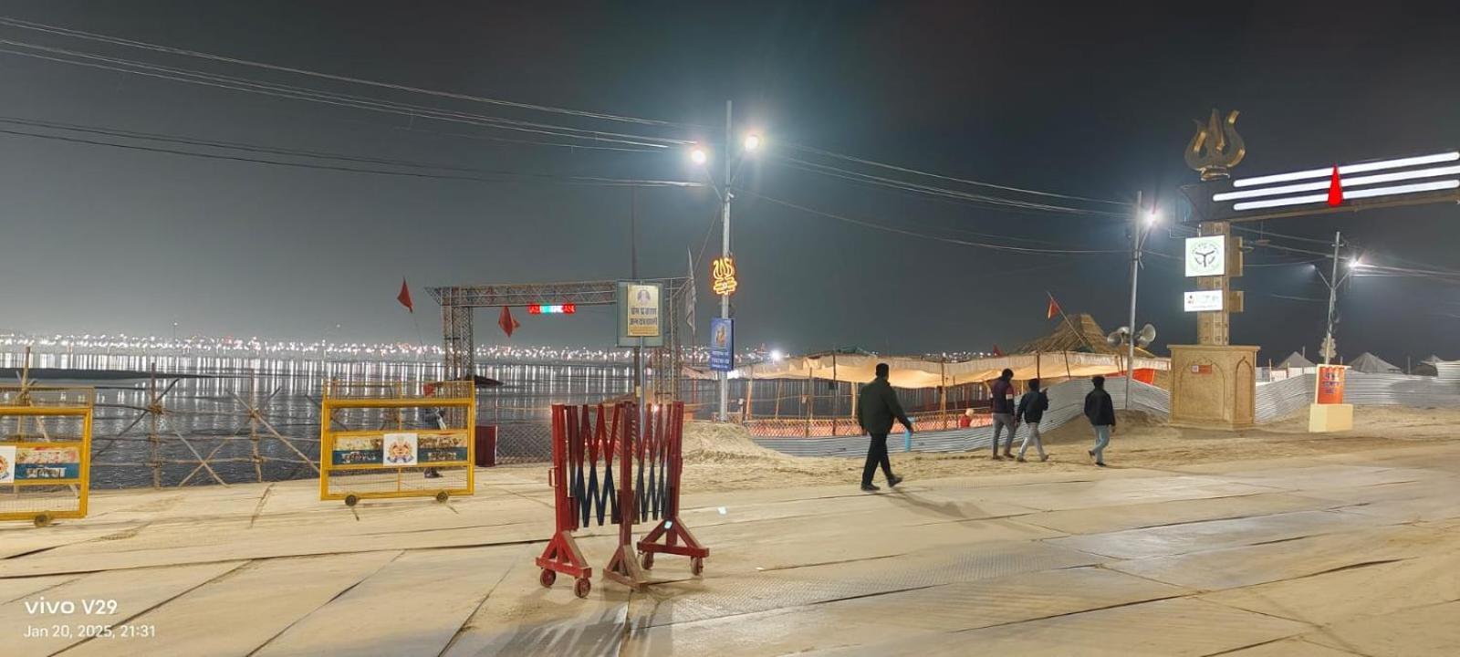 Mahakumbh Luxury Cottage Allāhābād Junction Dış mekan fotoğraf